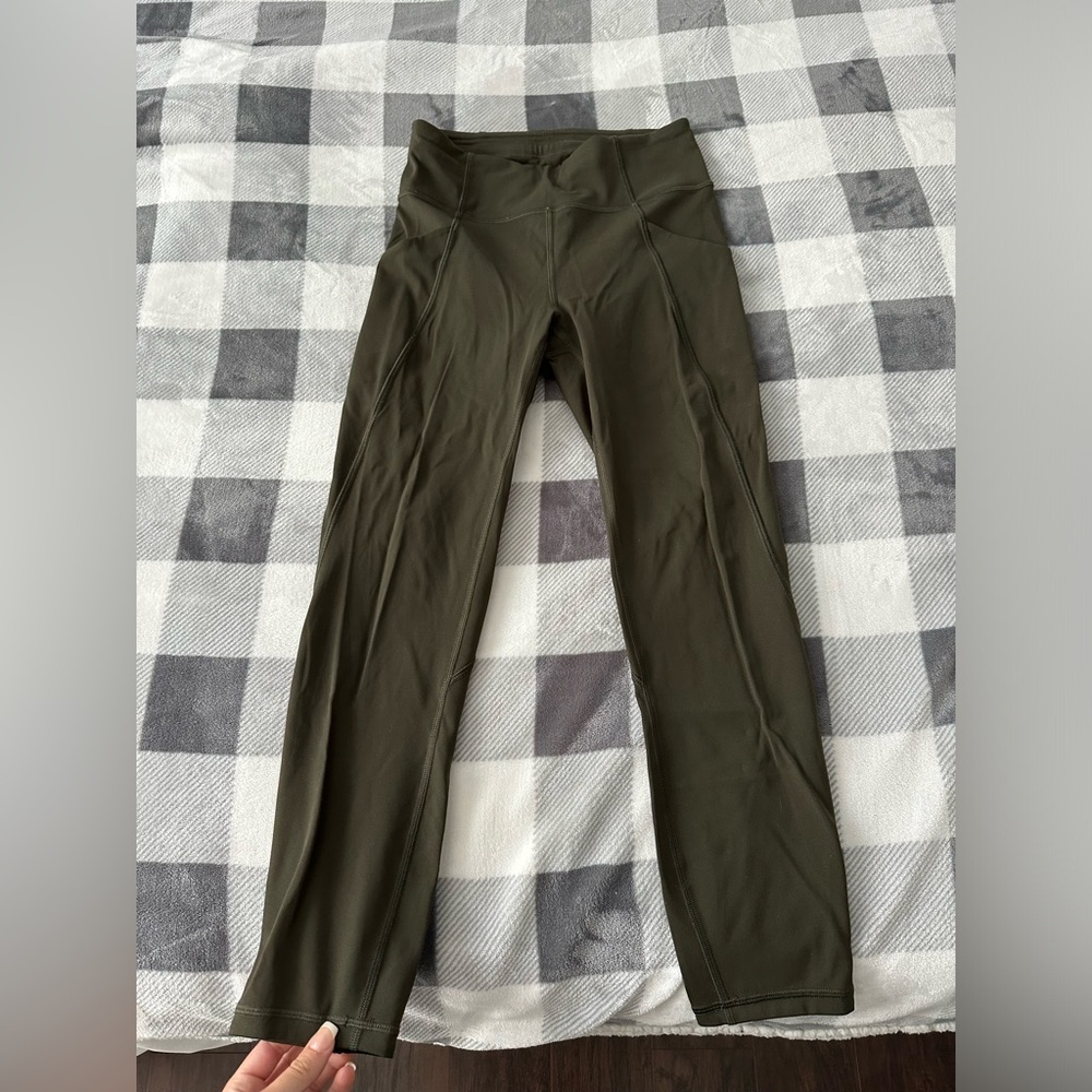 lululemon leggings!